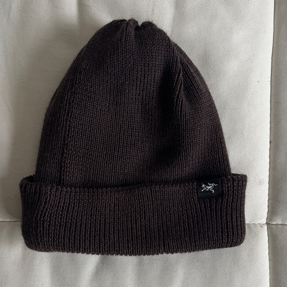 Arc'teryx Black Knit Beanie